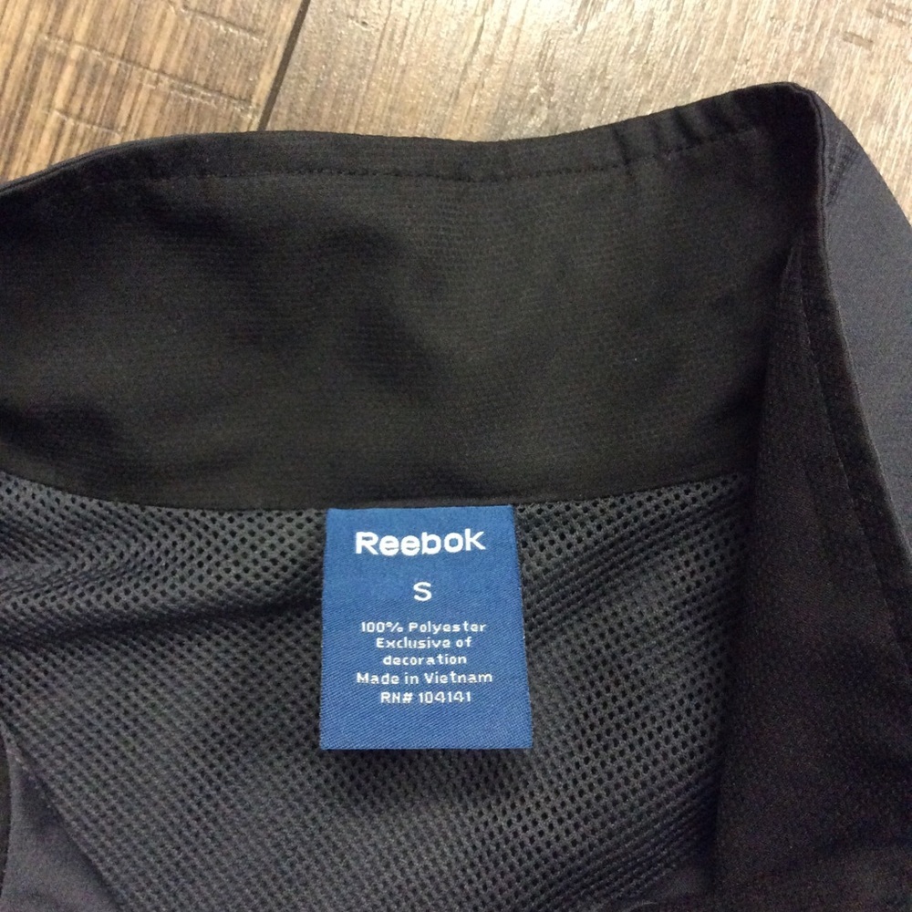 Gray Reebok Windbreaker - Picture 2 of 4